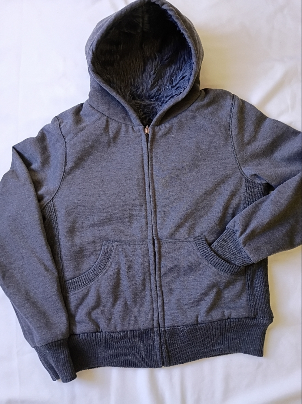 QQMY Grey Zip-Up Hoodie Women with Sherpa Lining Size L.